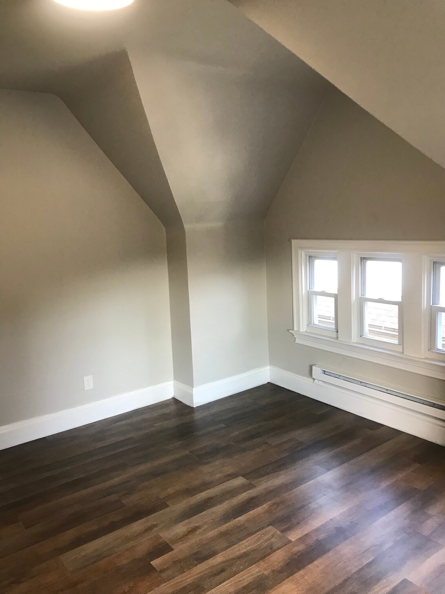 Building Photo - 464 Teece Ave