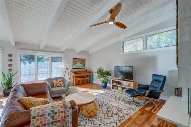 Building Photo - 5601 Russett Rd