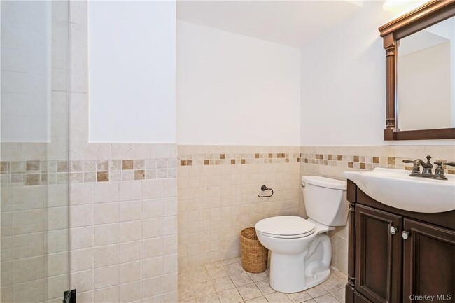 Building Photo - 43 Palmer Ave