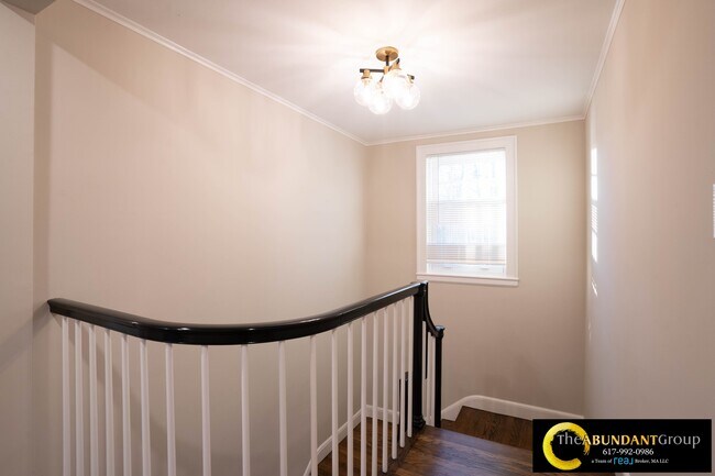 Building Photo - 40 Puddingstone Ln