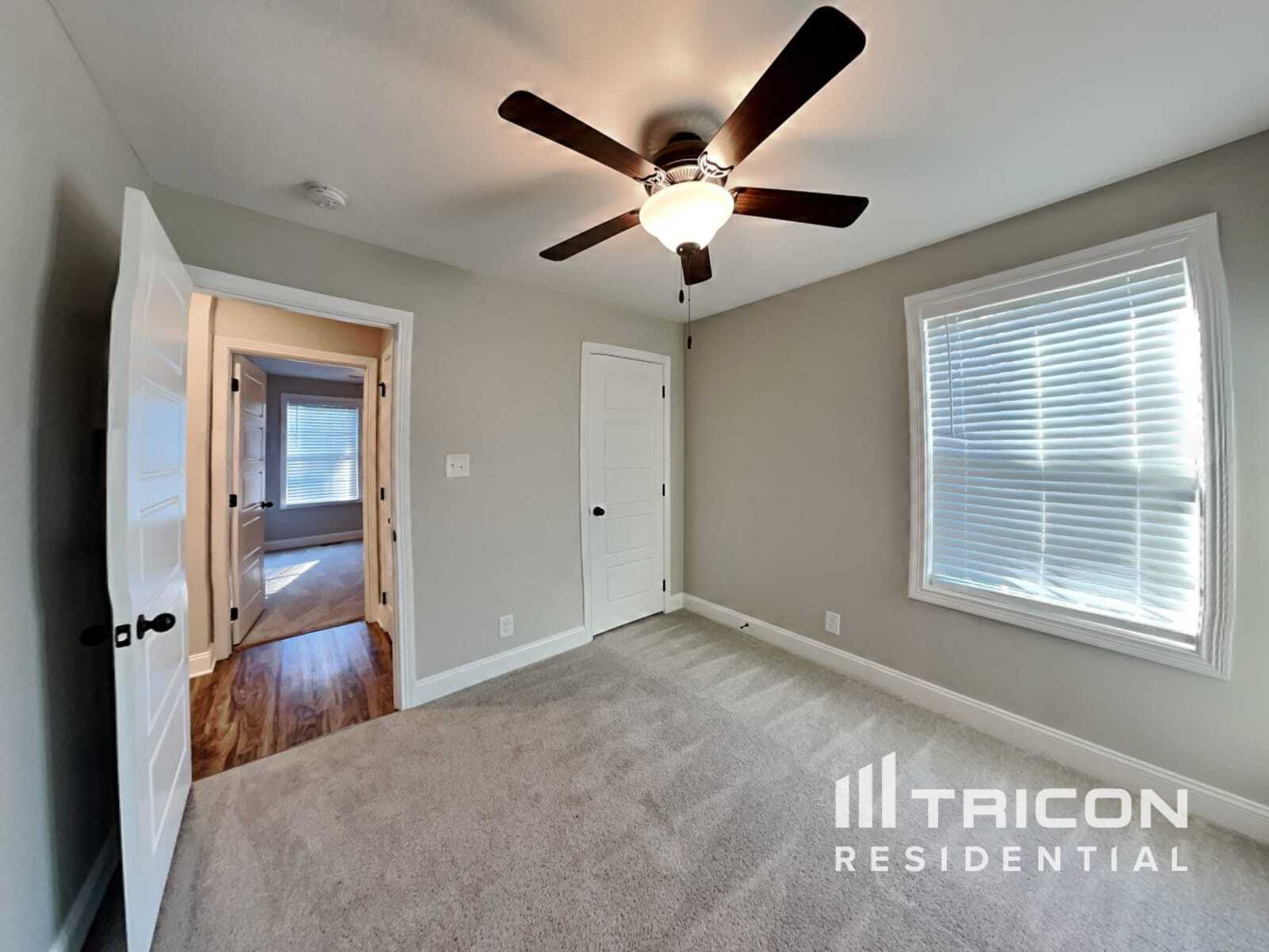 Building Photo - 2945 Lancelot Ln