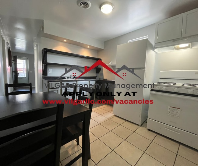 Primary Photo - 3930 McCook Ave