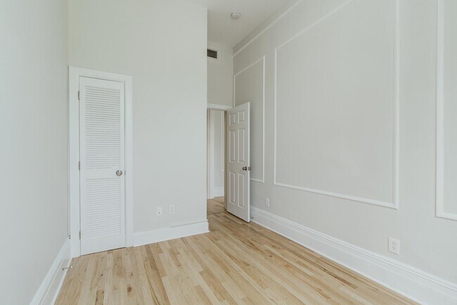 Building Photo - 465 Jersey Ave