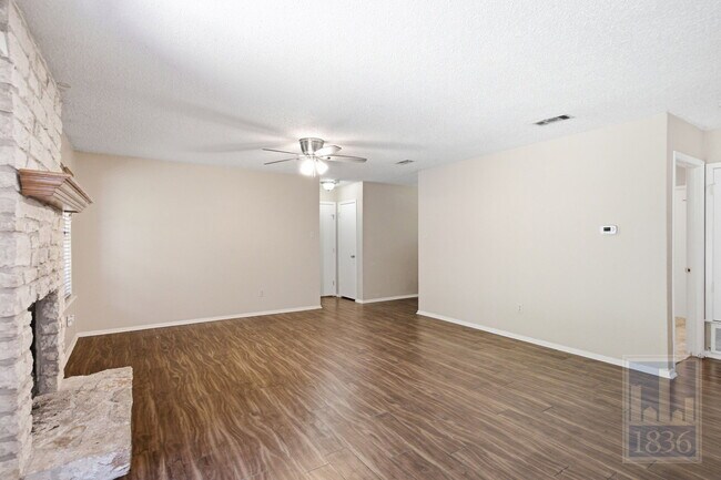 Building Photo - 9002 Marsh Dr
