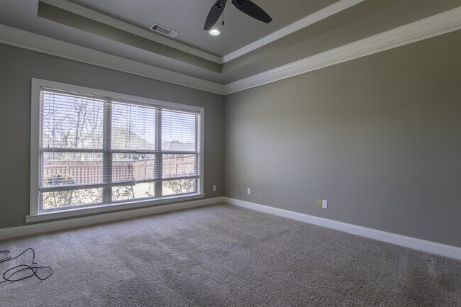 Building Photo - 5906 Amberwood Dr