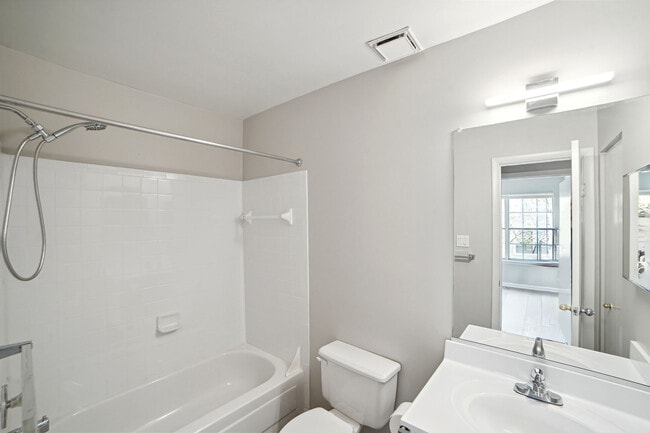 Building Photo - 13913 Highstream Pl