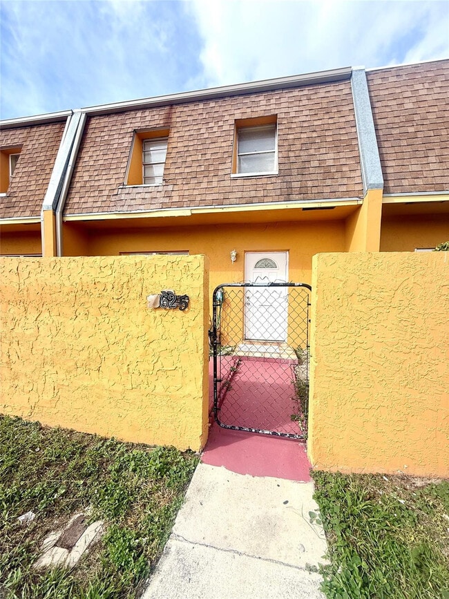 Building Photo - 2625 NW 60th Way