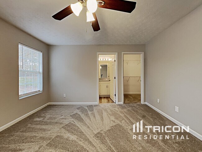 Building Photo - 702 Heritage Ridge Dr