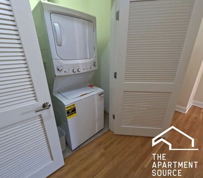 Building Photo - 2778 N Milwaukee Ave