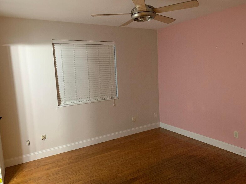 Bedroom 2 - 8985 SW 149th Ter