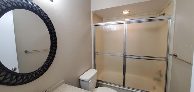 Building Photo - 5210 Wedgewood Ln