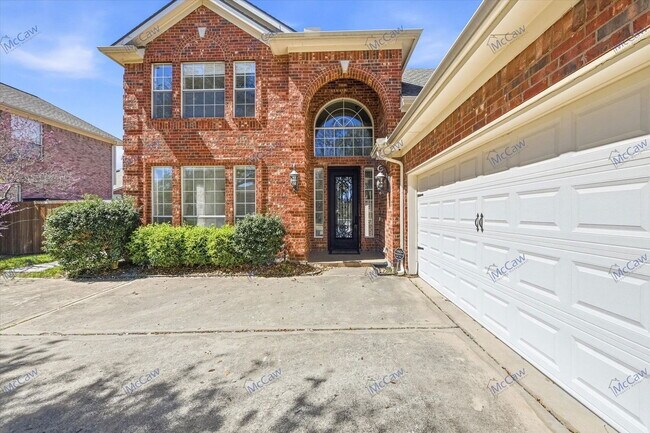 Building Photo - 2701 Stone Creek Dr