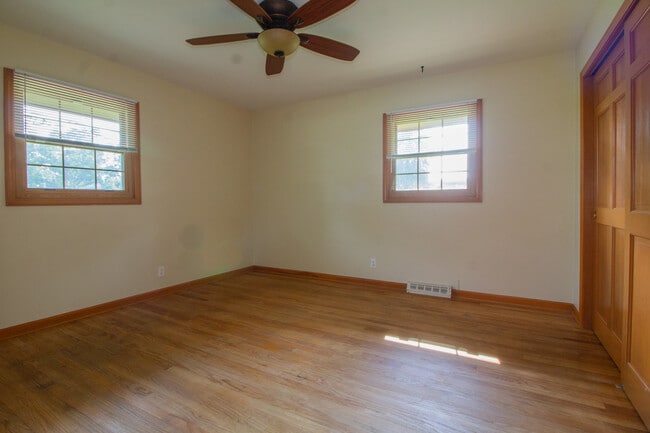 Building Photo - 1850 Connie Ct