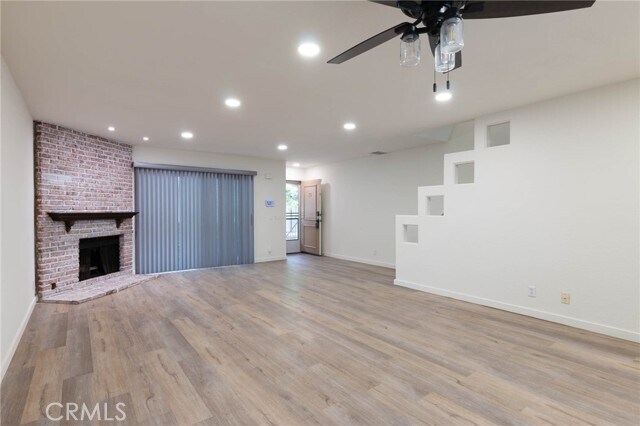 Building Photo - 10215 Variel Ave