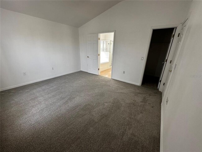 Building Photo - 4795 Cumbrian Lakes Dr