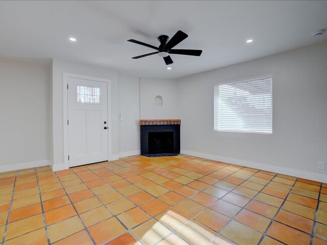 Building Photo - Cozy 2-Bedroom Home with Community Pool & Covered Parking