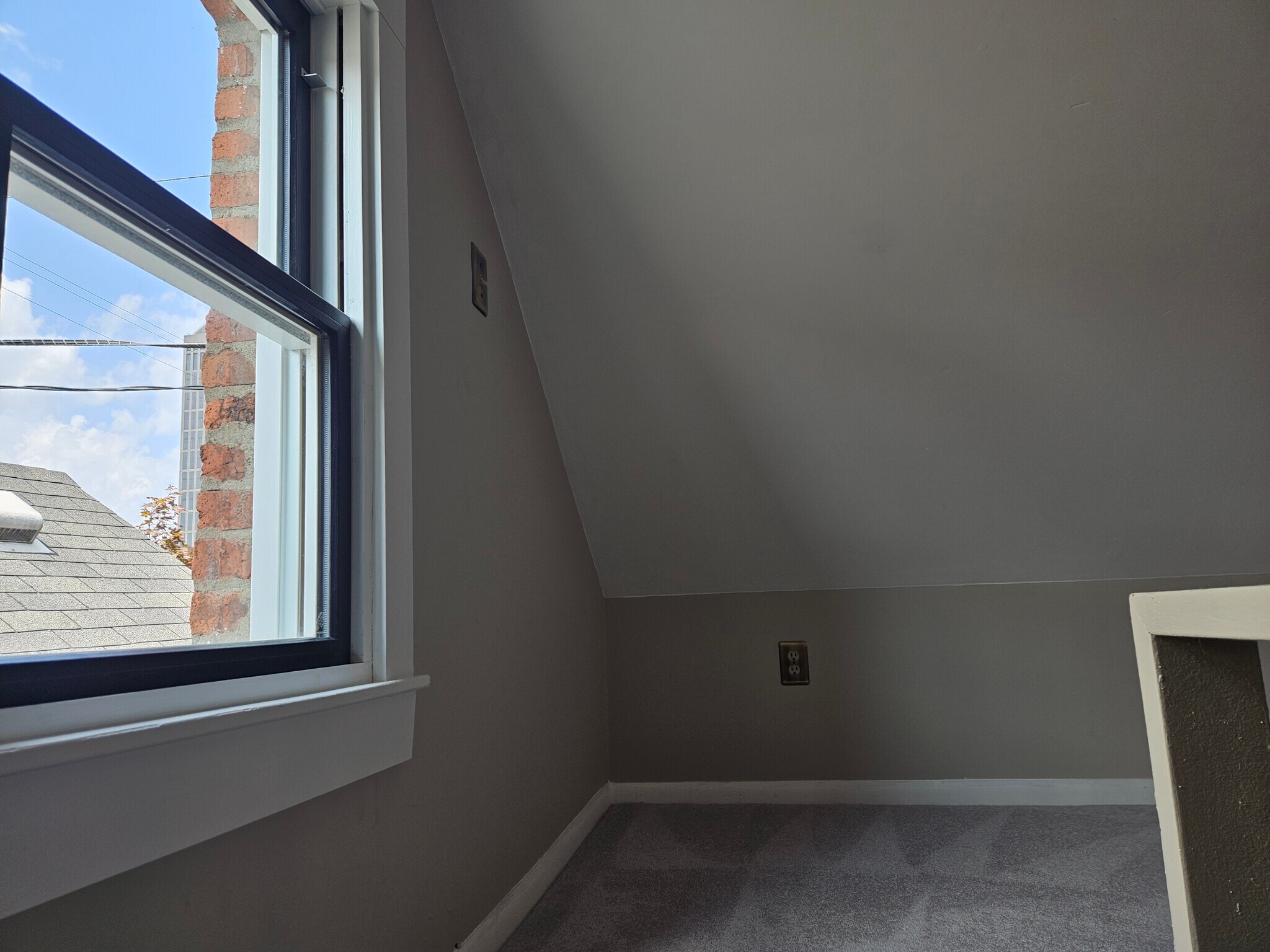 Building Photo - 35 E Hoster St