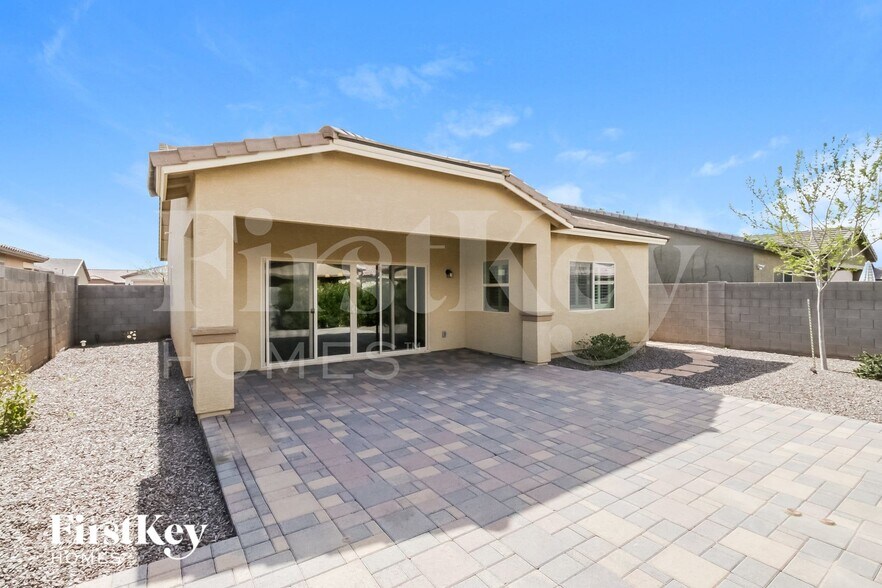 Building Photo - 376 W Flame Tree Ave