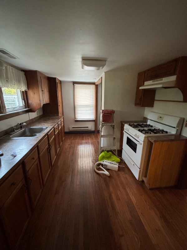 Building Photo - 5785 Downey Ave