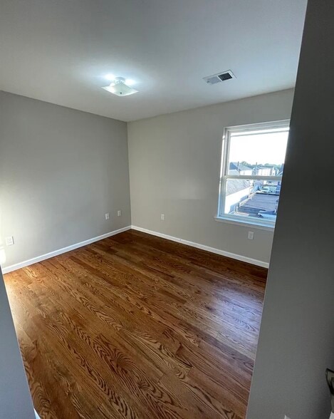 Building Photo - 234 Palmer St