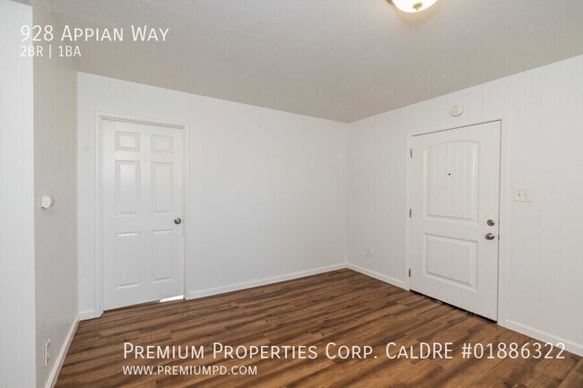 Building Photo - 928 Appian Way