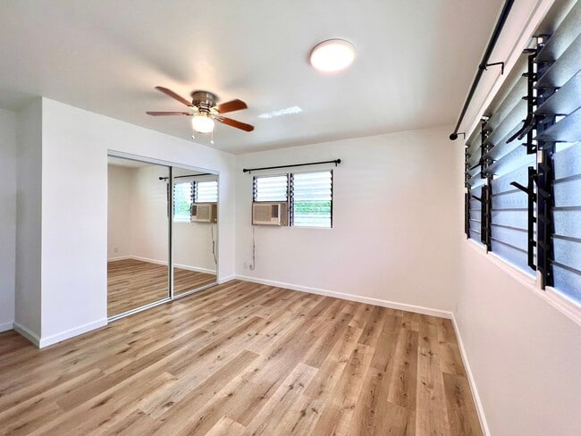 Building Photo - 1508 Farrington St