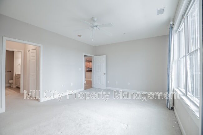 Building Photo - 5 Sally Sweets Way