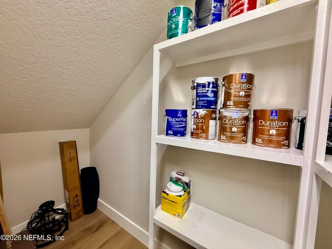 Building Photo - 154 Kiwi Palm Ct