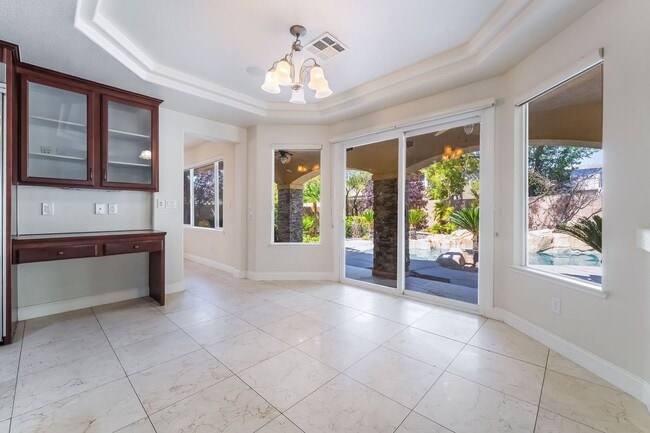 Building Photo - Beautiful Three Story, Five Bedroom Home w...