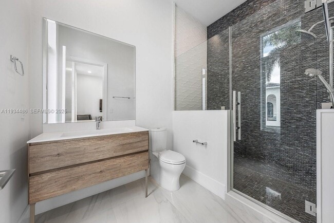 Building Photo - 3912 Island Estates Dr