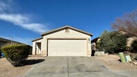 Building Photo - Southwest - 3 bedroom, 2 bath house with a...