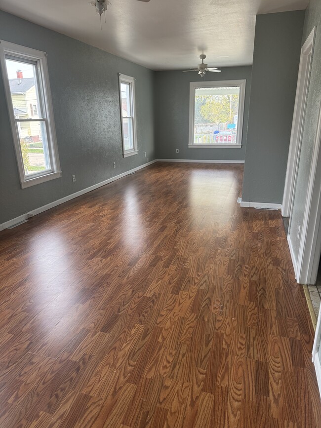 Living room/ dining room - 5716 16th Ave