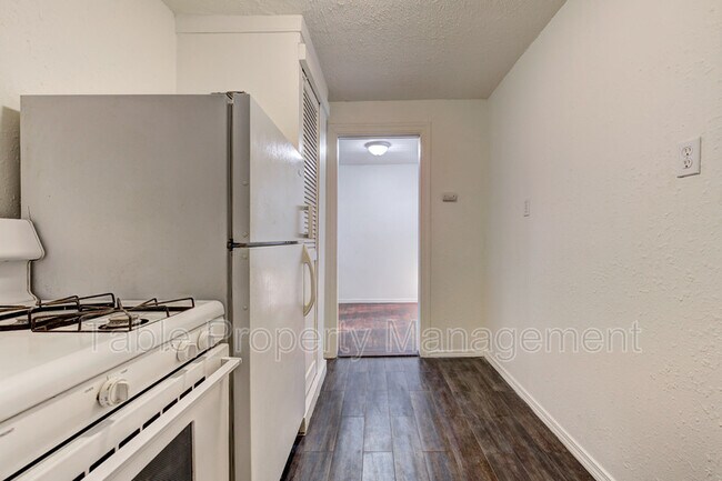 Building Photo - 3200 NW 16th St