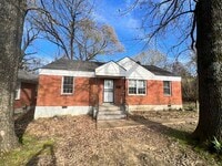 Building Photo - Great Home For Rent