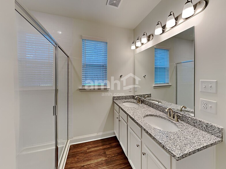 Building Photo - 732 Callan Ct