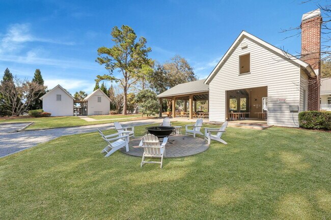 Building Photo - 190 Cherry Grv Dr