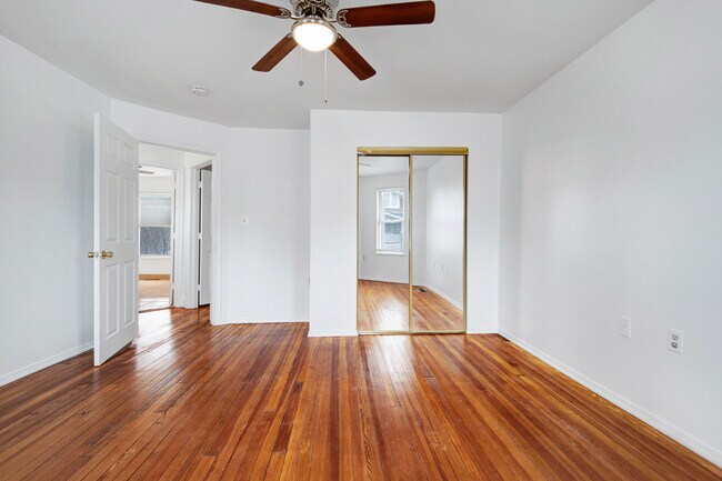 Building Photo - 2705 24th St NE