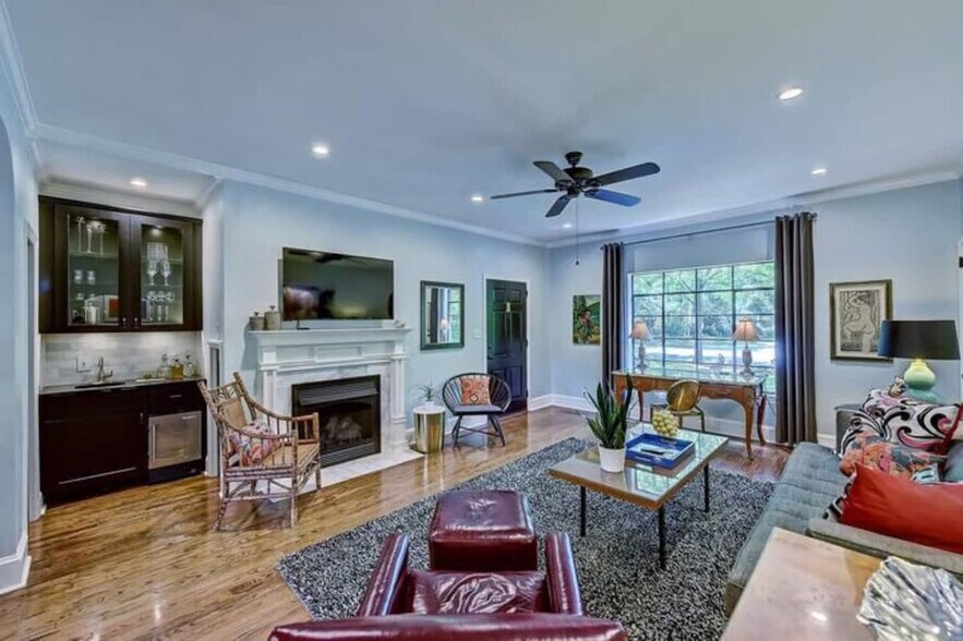 Building Photo - 600 Hermitage Ct