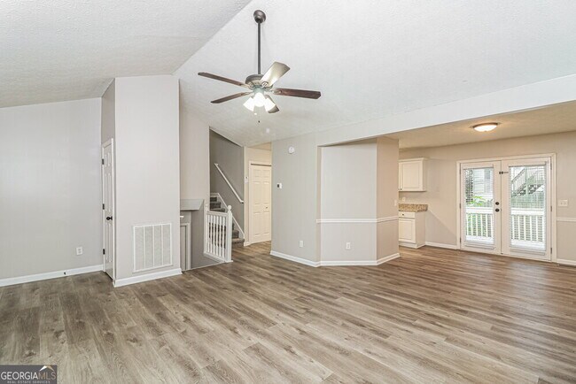 Building Photo - 24 Quail Run