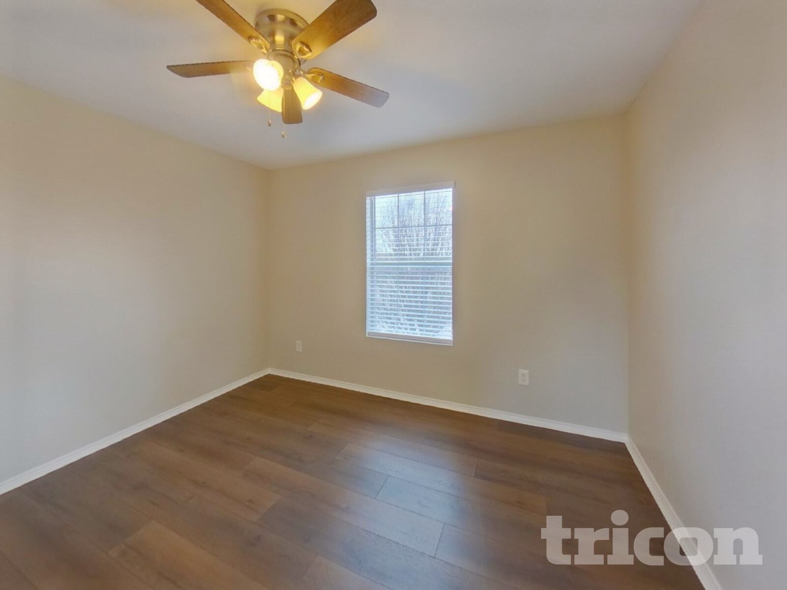 Building Photo - 1221 Dianthus Dr