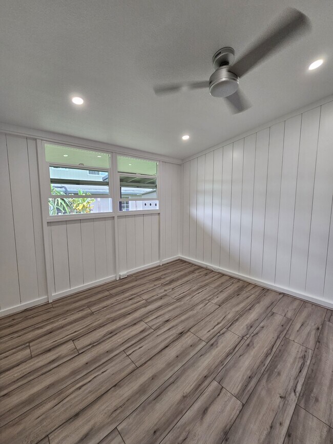 Building Photo - 95-230-230 Waipono St