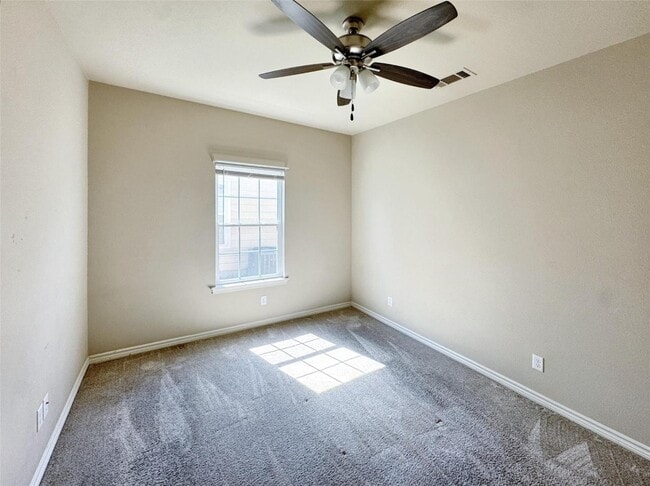 Building Photo - 809 S Wilson St