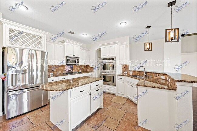 Building Photo - 5117 Holly Hock Ln