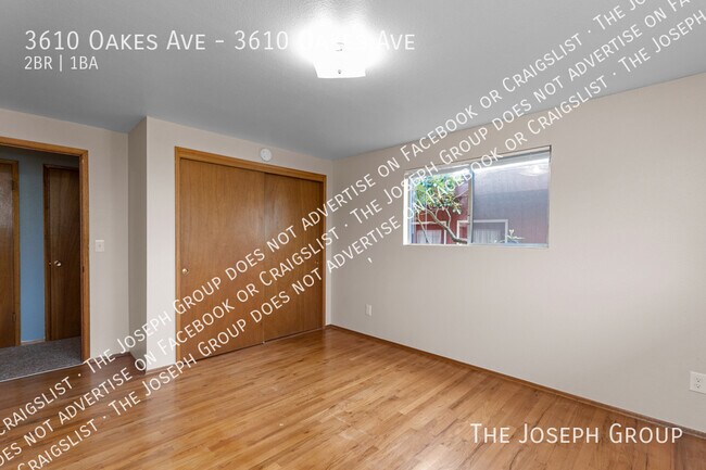 Building Photo - 3610 Oakes Ave