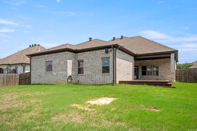 Building Photo - 9541 Oak Forest Ln