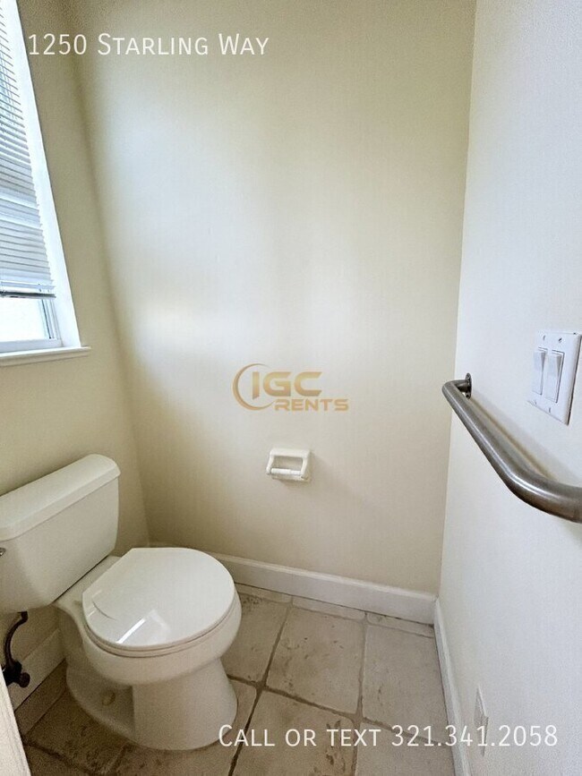 Building Photo - 1250 Starling Way