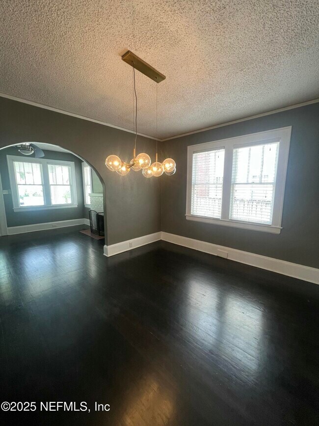 Building Photo - 2929 Forbes St