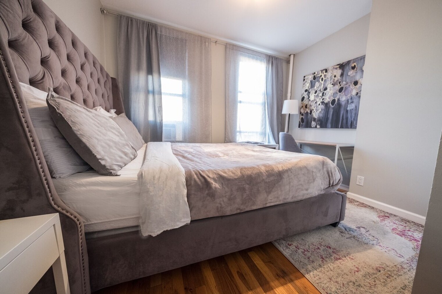 Building Photo - 305 E 104th St