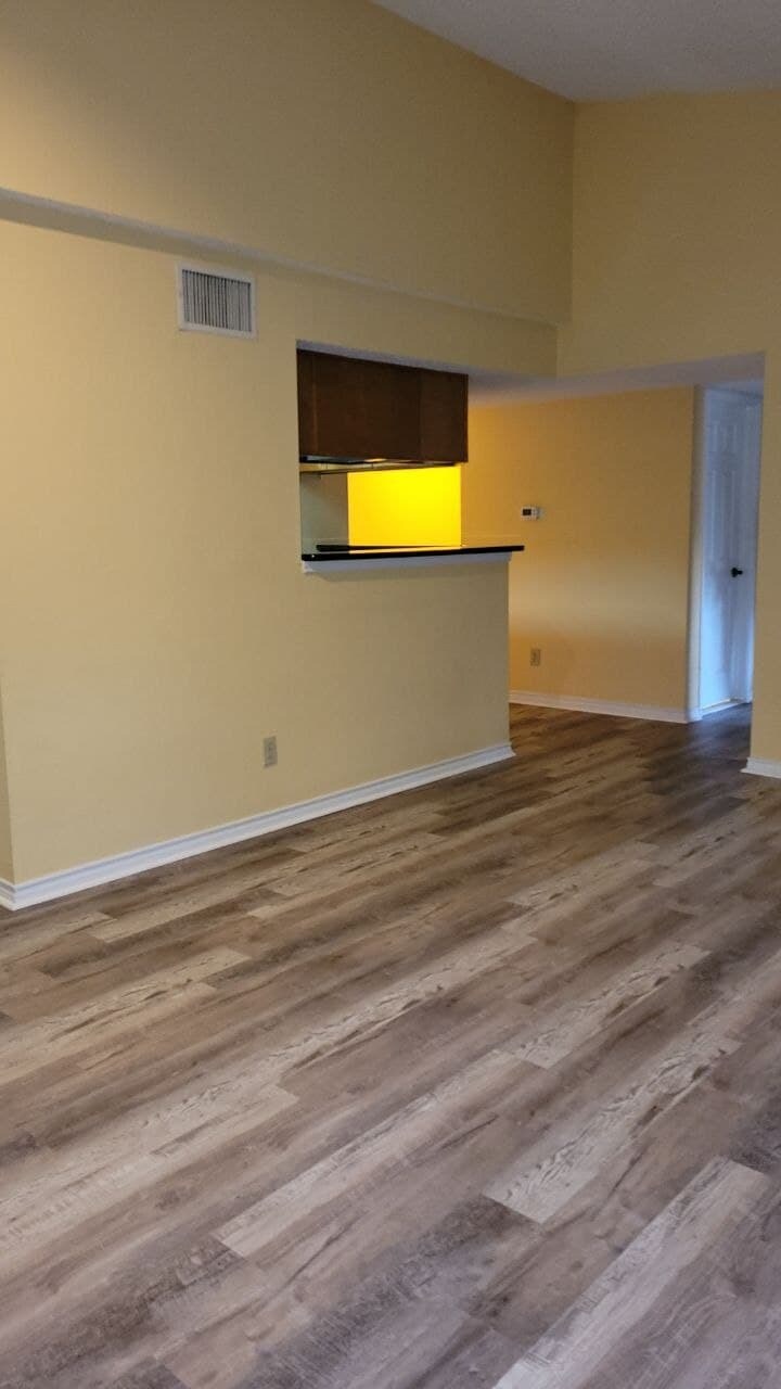 main hall - 1527 Lincoln Way