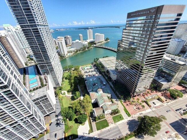 Building Photo - 500 Brickell Ave